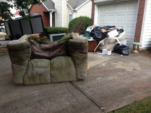 Mr Junk believes in carefully tending the details. Where some companies will simply haul your junk and go, our company was built on the principle that our customers are the heart of the job. Whether it’s removing broken furniture in Marietta or cleaning out a Canton tool shed, we do our job thoroughly and efficiently to make certain you don’t have another cleanup once we’re done. Yard Waste Removal When you hire an Atlanta junk removal service, the last thing you want is dirt and debris left behind. “When [your junk has] been sitting out for awhile, leaves collect all around the pile,” says Alex, founder of Mr Junk. “We clean, then rake or sweep to make sure it’s perfect: like it was never there.” Renovation debris, storage unit cleanouts, and furniture and junk hauling all leave messes behind, but with Mr Junk you never return home to anything but a pristine home or yard. Recycling and Donation With great stuff comes great responsibility, and the Mr Junk team believes in giving back to the community. We recycle or donate any hauled material in good condition. By contributing to those in need and focusing on environmental concerns, we help you reclaim your living space and pay it forward with the furniture and appliances you no longer need. We safely dispose of renovation debris and yard waste we can’t recycle. And since our number one concern is our customer, we always follow-up to ensure your satisfaction with your new, clean living space. If you’re removing organic yard waste, cleaning out your storage shed, or removing large items from your home, call Mr Junk for first class service and consideration.